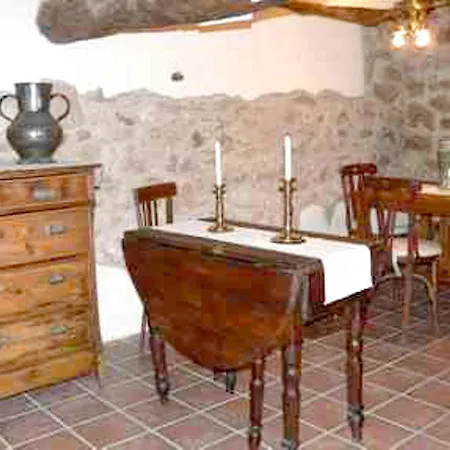 House With 3 Bedrooms In With Wifi